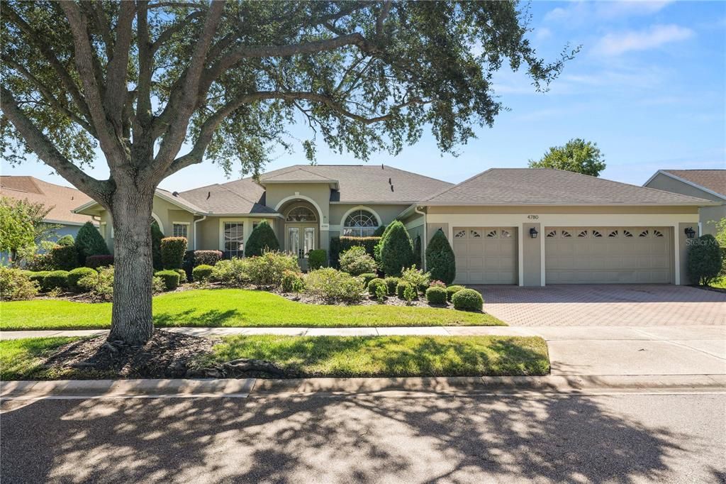 Attached, Exterior, Facade, Ranch