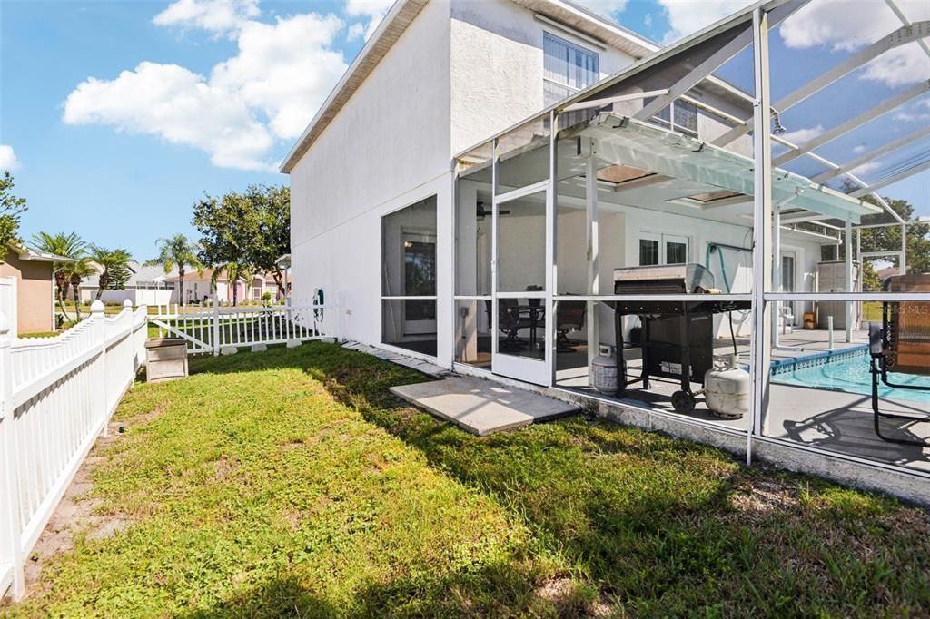 Backyard, Exterior