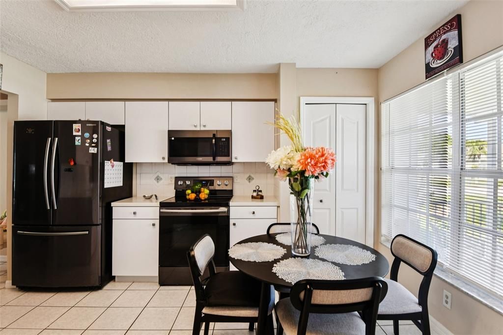 Dining room, Interior, Kitchen