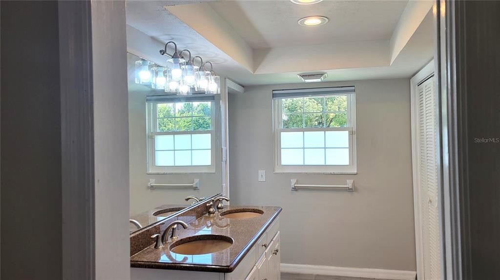 Bathroom, Interior, Recessed Lighting