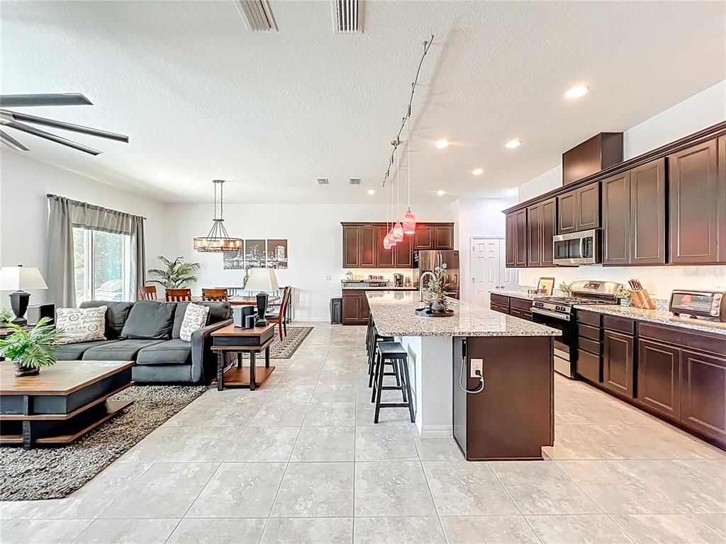 Dining room, Interior, Kitchen, Living room, Pendant Lights, Recessed Lighting, Stainless Steel Appliances