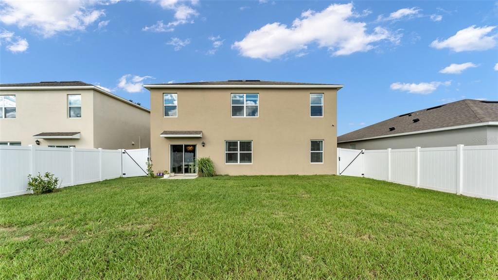 Backyard, Exterior