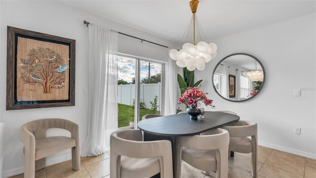 Dining room, Interior, Pendant Lights