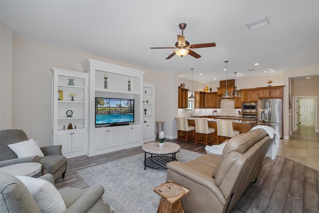 Interior, Kitchen, Living room, Pendant Lights, Recessed Lighting, Stainless Steel Appliances, Wood Texture Flooring