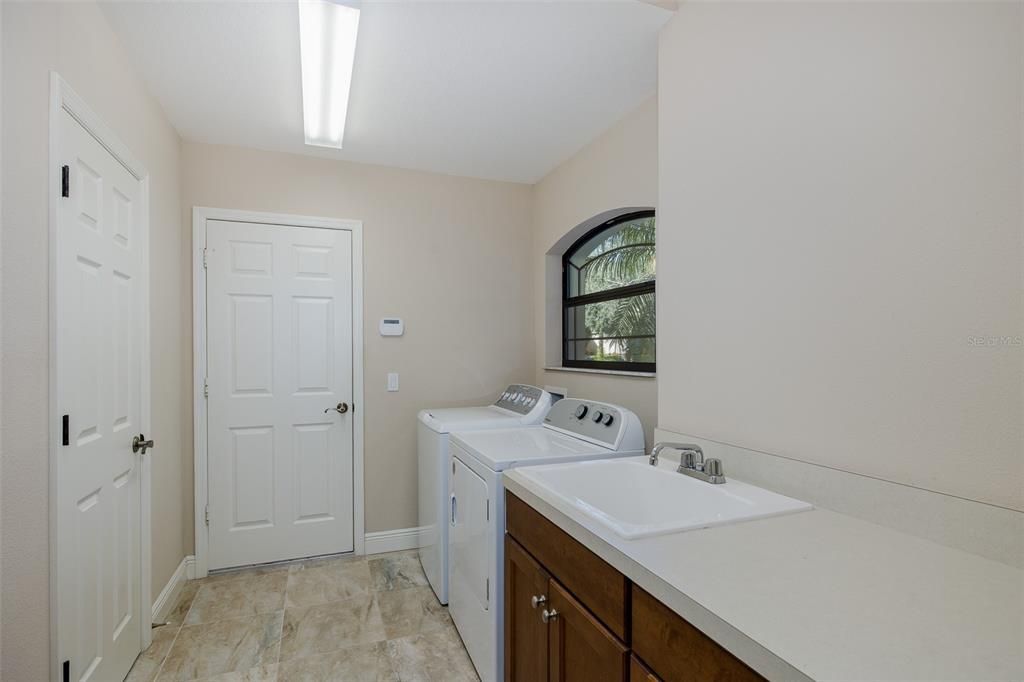 Interior, Washer