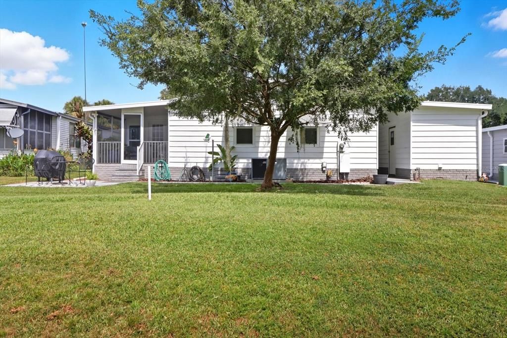 Backyard, Exterior