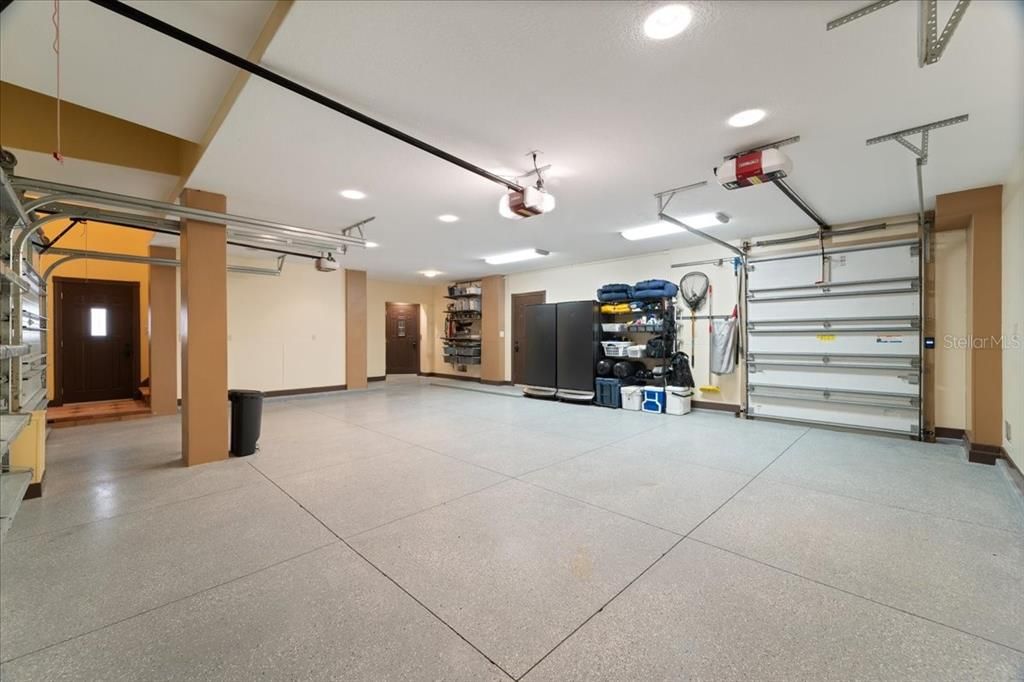 Garage, Interior, Recessed Lighting