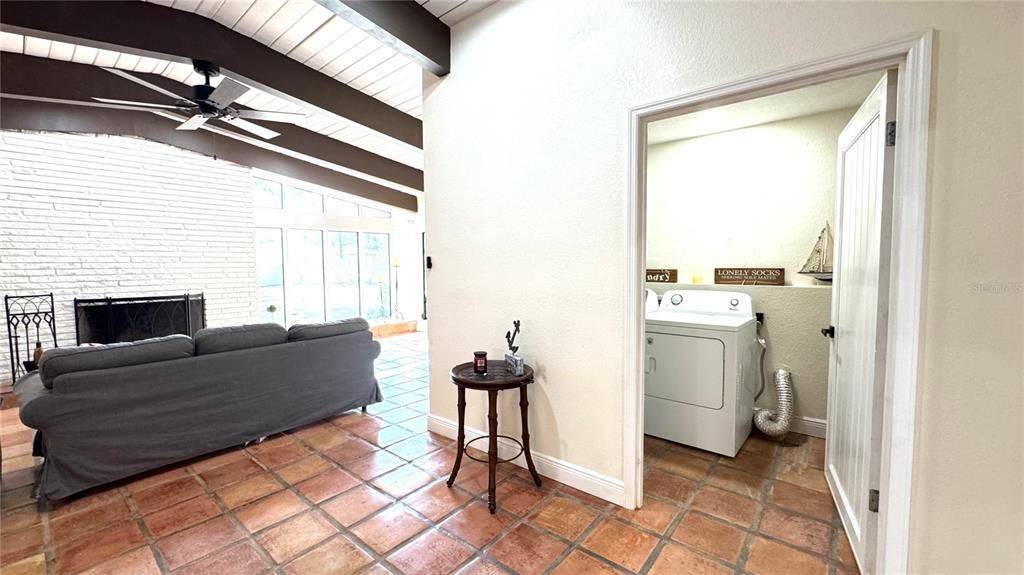 Fireplace, Interior, Living room, Stone Walls, Washer