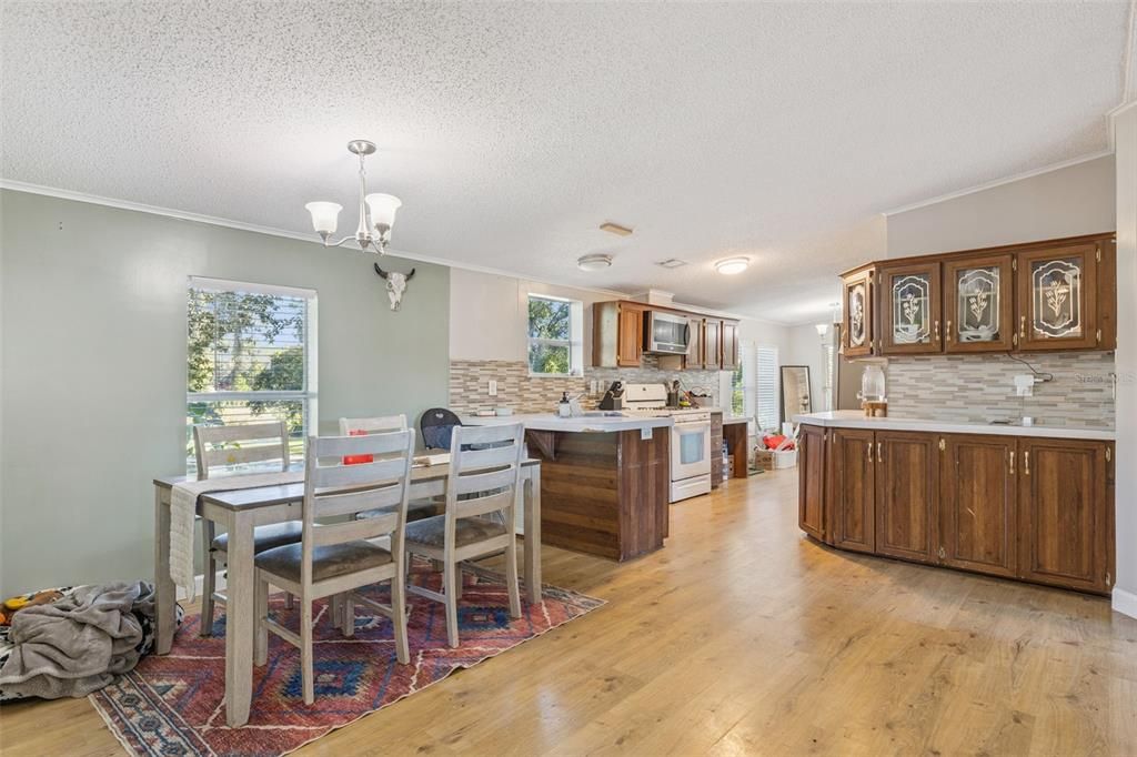 Chandelier, Dining room, Interior, Kitchen, Wood Texture Flooring