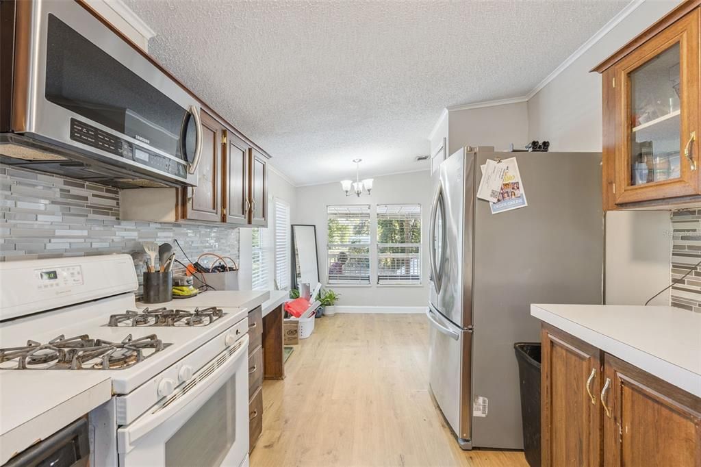 Chandelier, Interior, Kitchen, Wood Texture Flooring