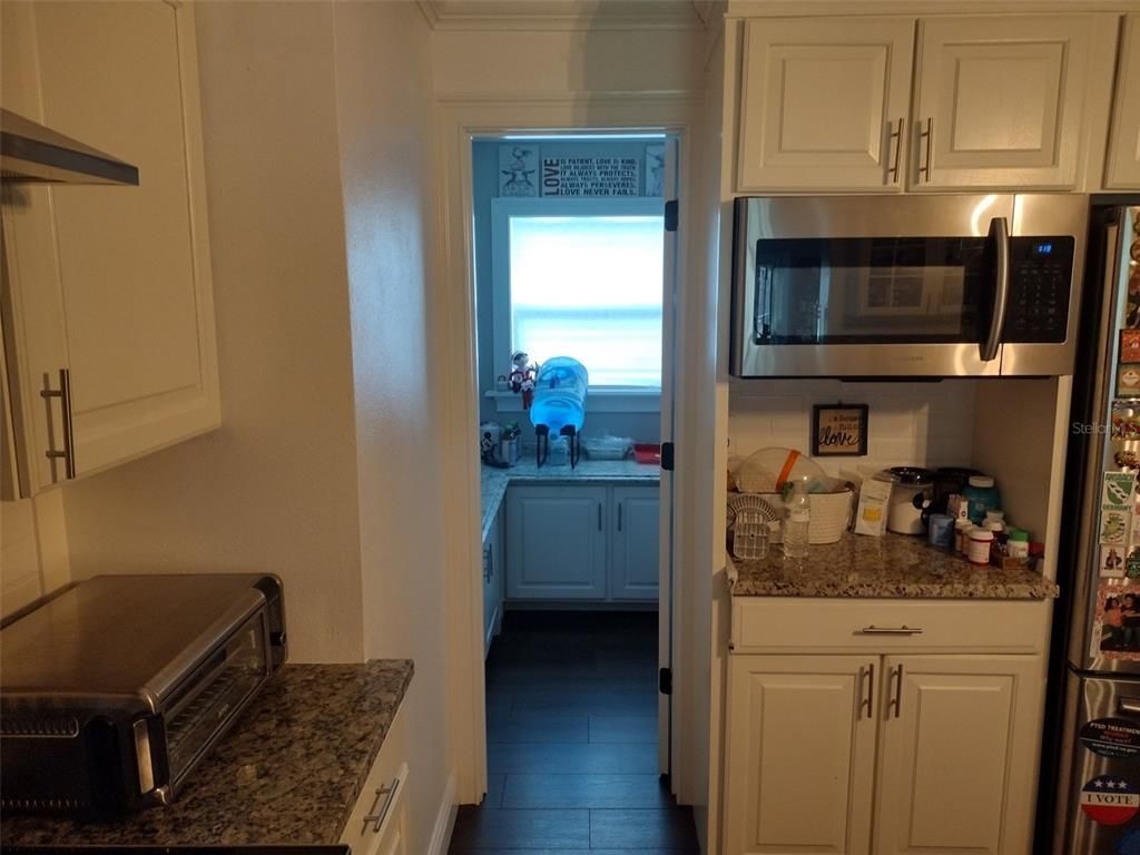 Interior, Kitchen, Stainless Steel Appliances, Water
