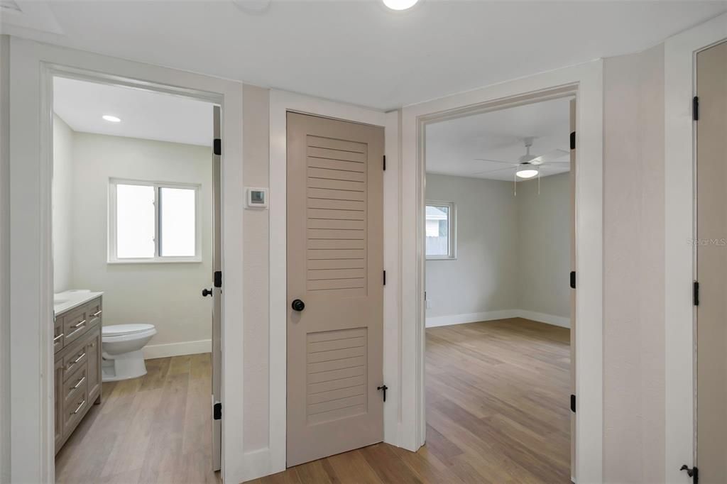 Bathroom, Interior, Recessed Lighting, Wood Texture Flooring