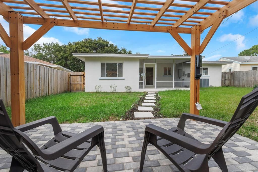 Backyard, Exterior
