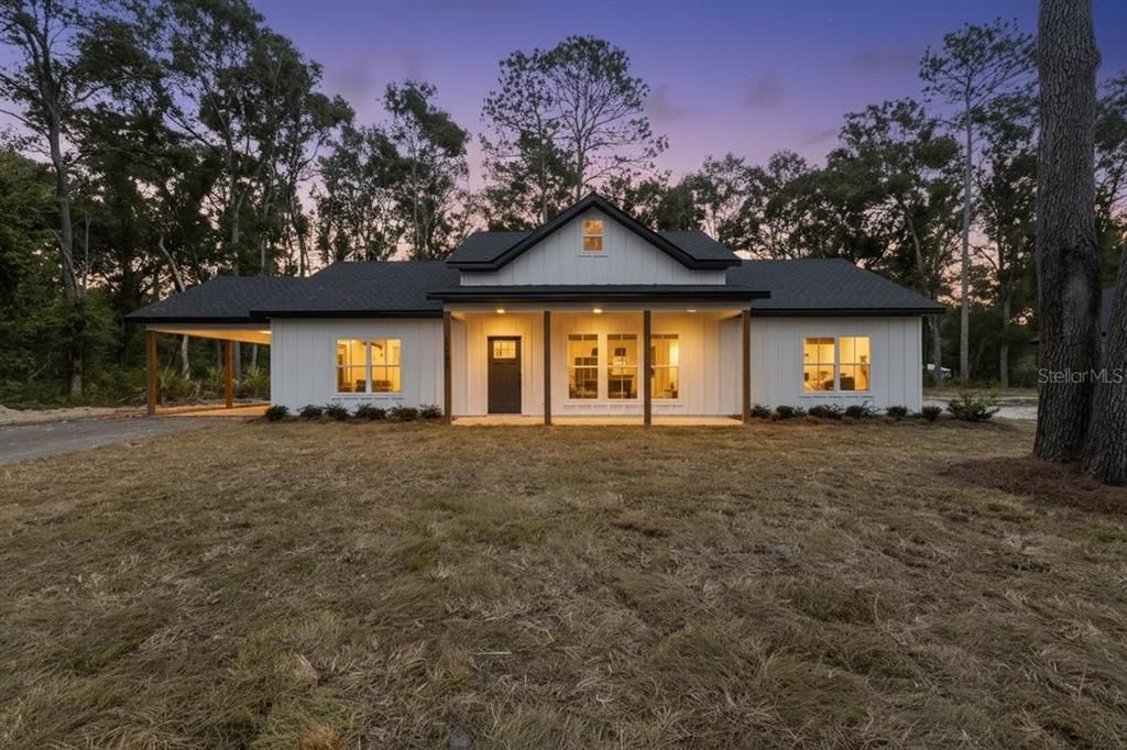 Backyard, Exterior, Facade, Farmhouse