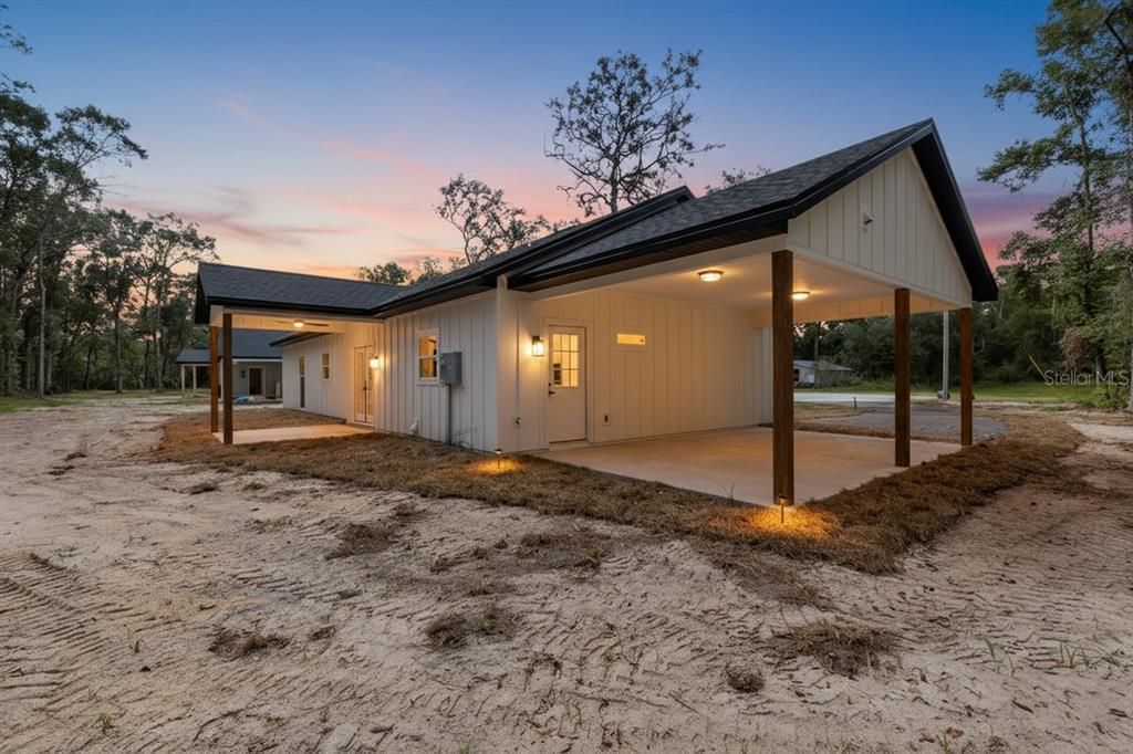 Backyard, Exterior