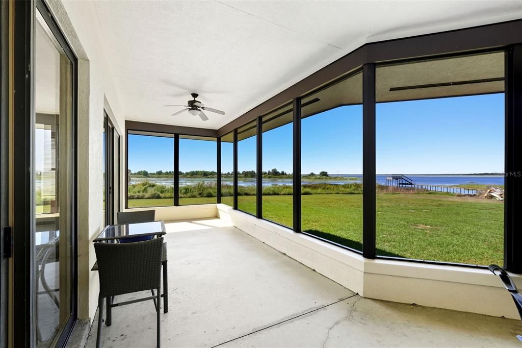 Interior, Sun Room, Water