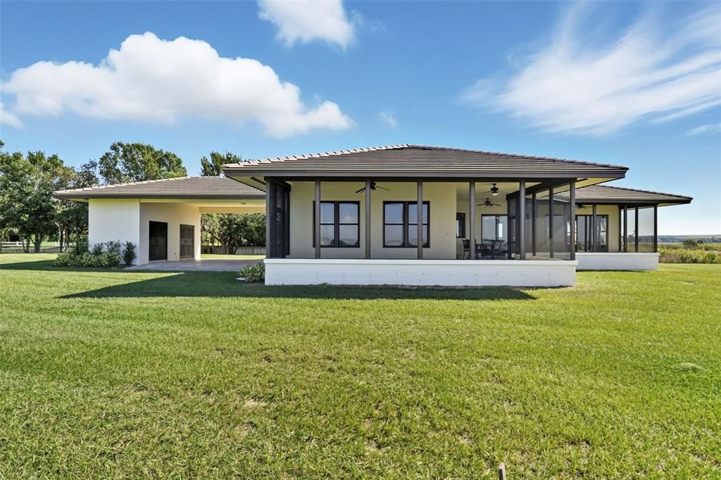 Backyard, Exterior