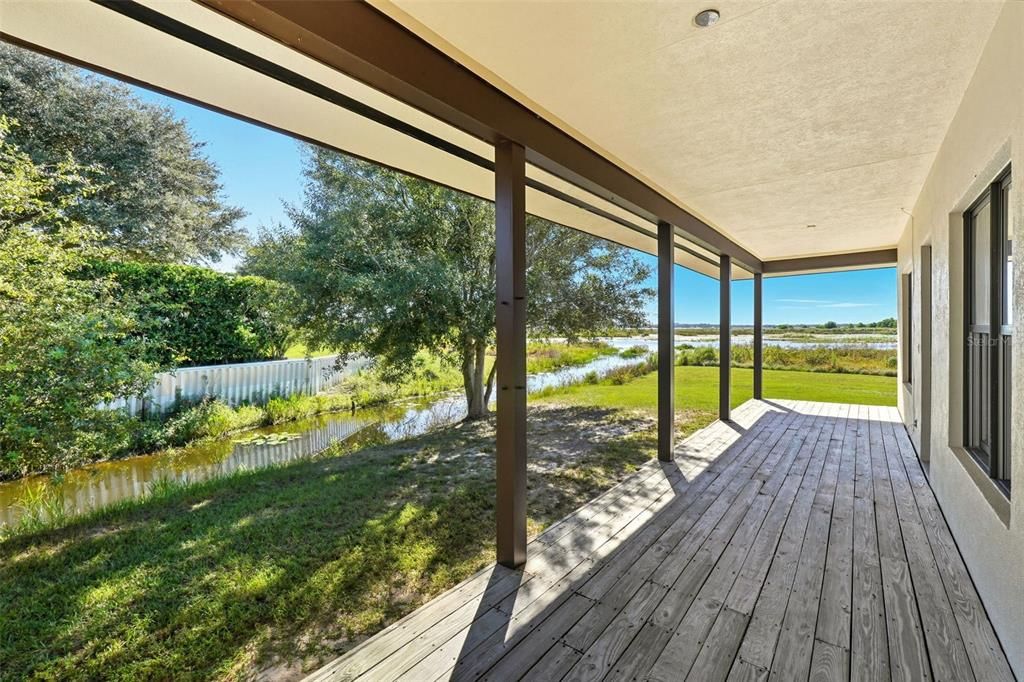 Backyard, Interior, Sun Room, Water, Wood Texture Flooring