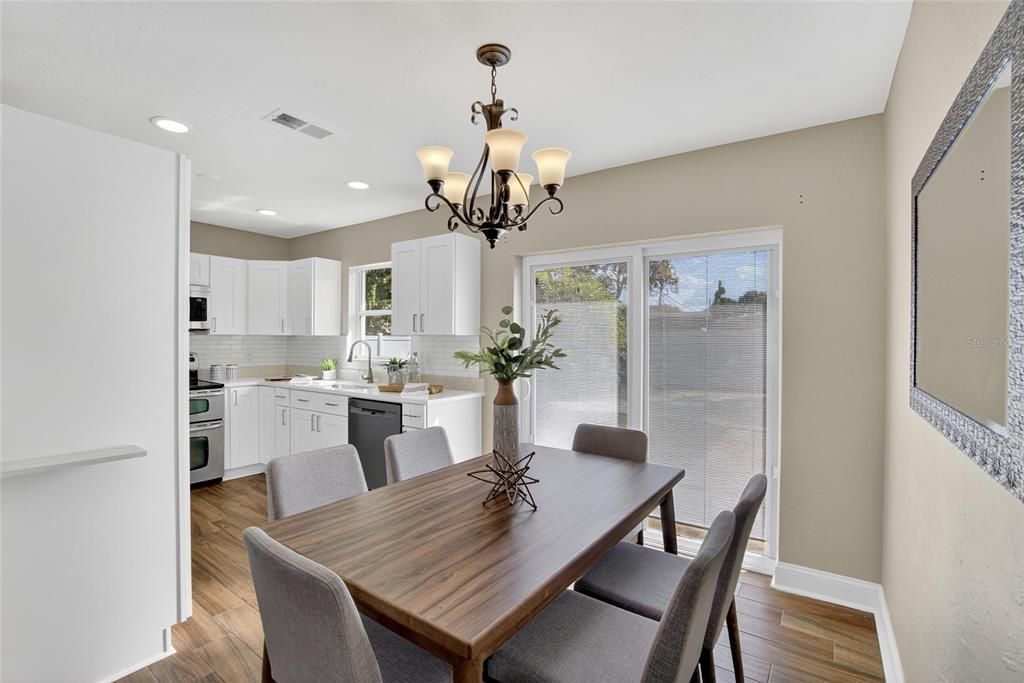 Chandelier, Dining room, Interior, Kitchen, Recessed Lighting, Wood Texture Flooring