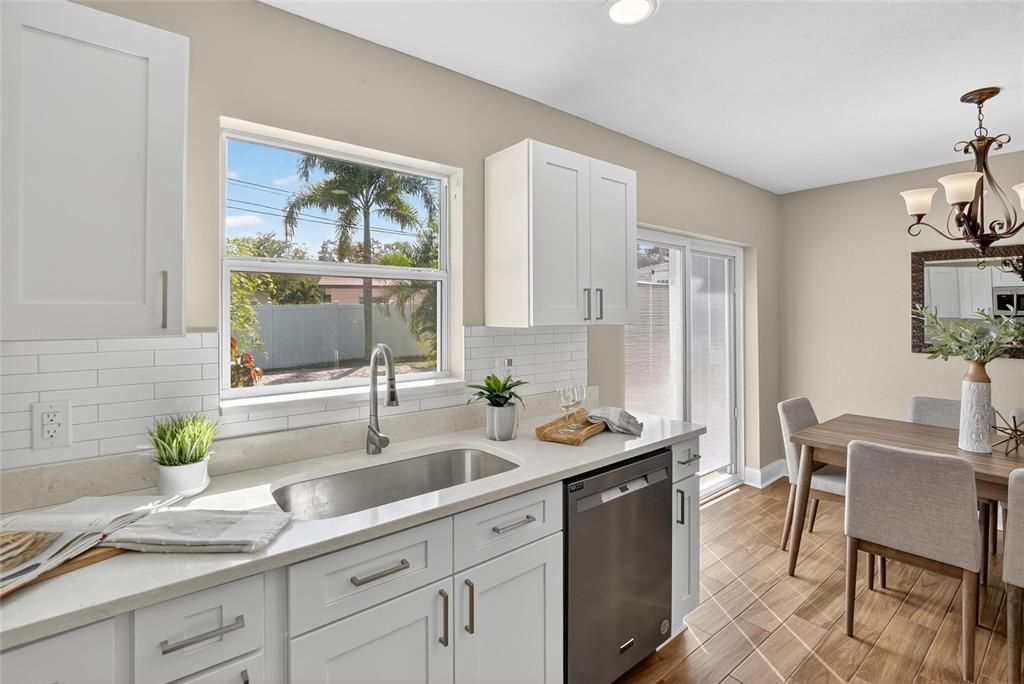 Chandelier, Dining room, Interior, Kitchen, Recessed Lighting, Wood Texture Flooring