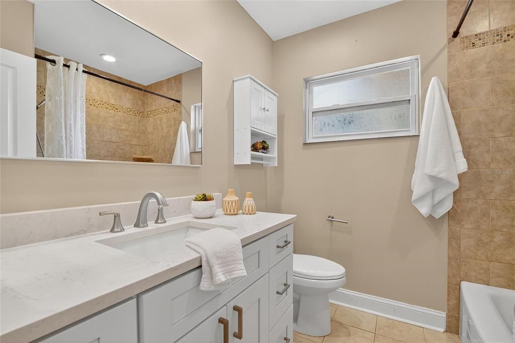 Bathroom, Interior, Recessed Lighting