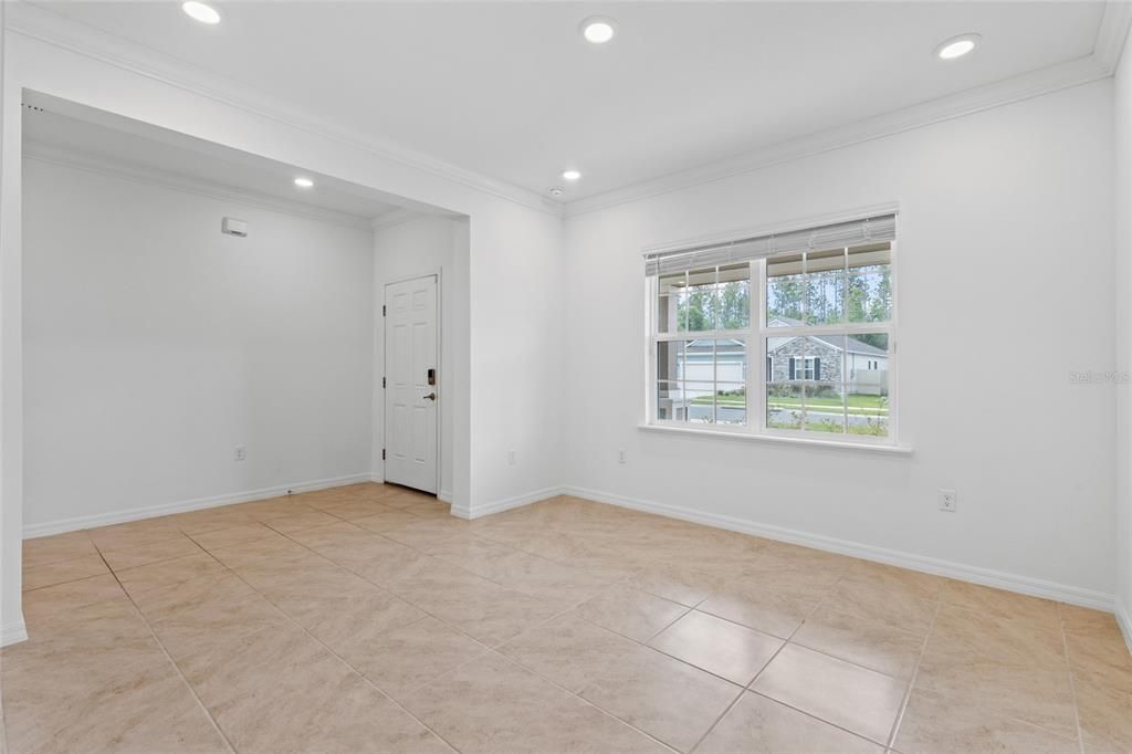 Empty room, Interior, Recessed Lighting