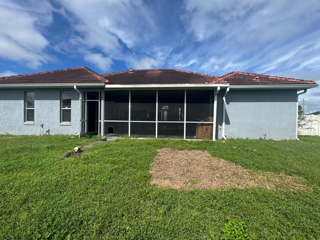 Backyard, Exterior
