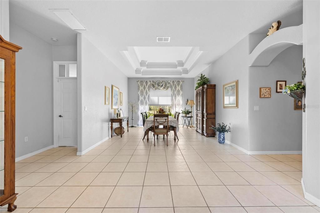 Dining room, Interior
