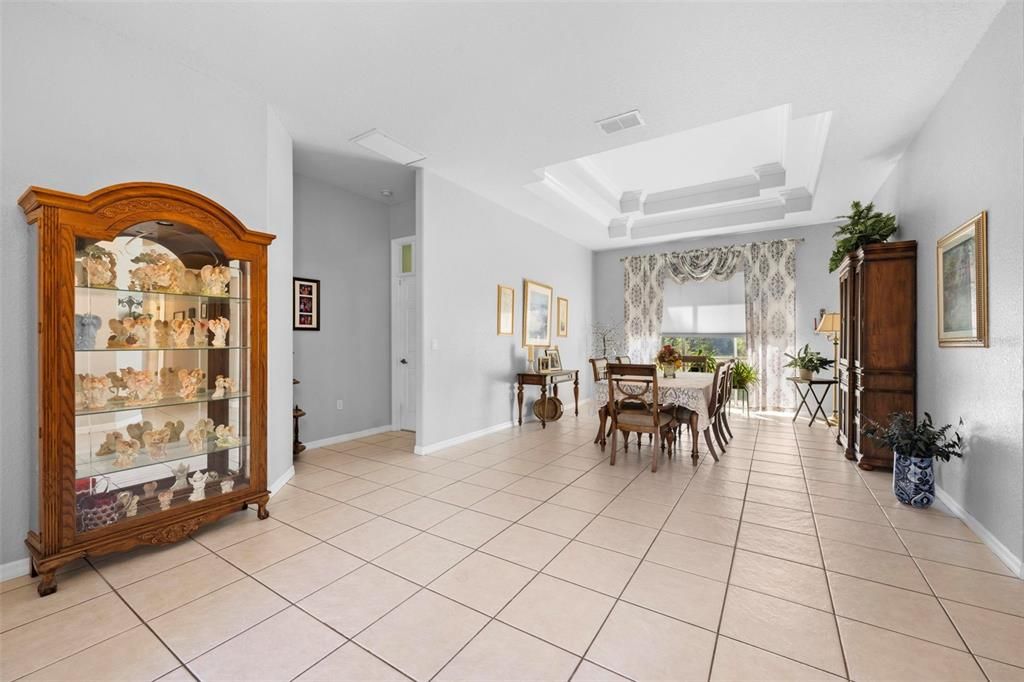 Dining room, Interior