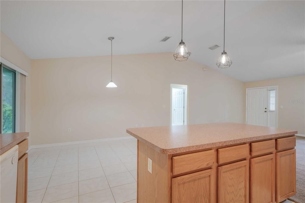 Empty room, Interior, Pendant Lights