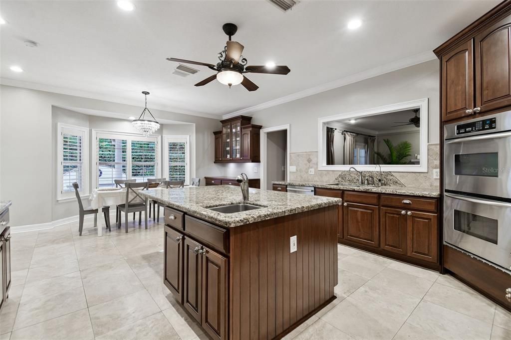 Dining room, Interior, Kitchen, Pendant Lights, Recessed Lighting, Stainless Steel Appliances