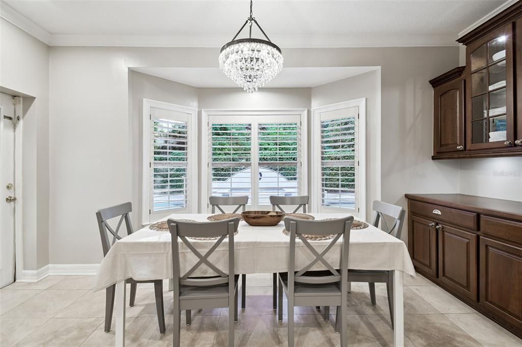 Chandelier, Dining room, Interior