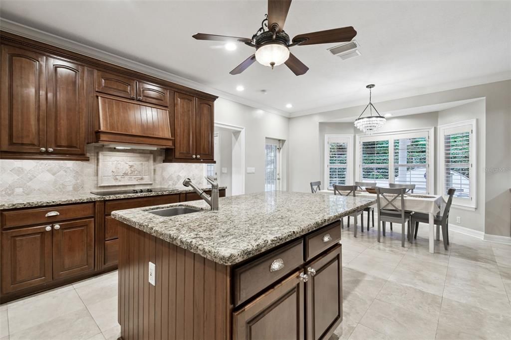 Dining room, Interior, Kitchen, Pendant Lights, Recessed Lighting