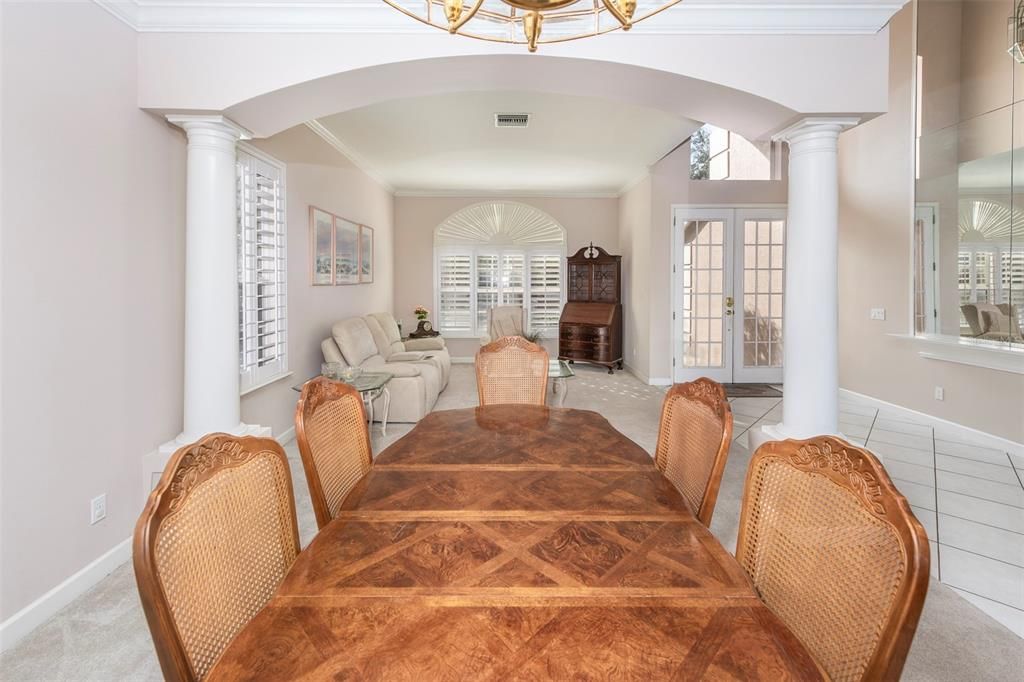 Dining room, Interior