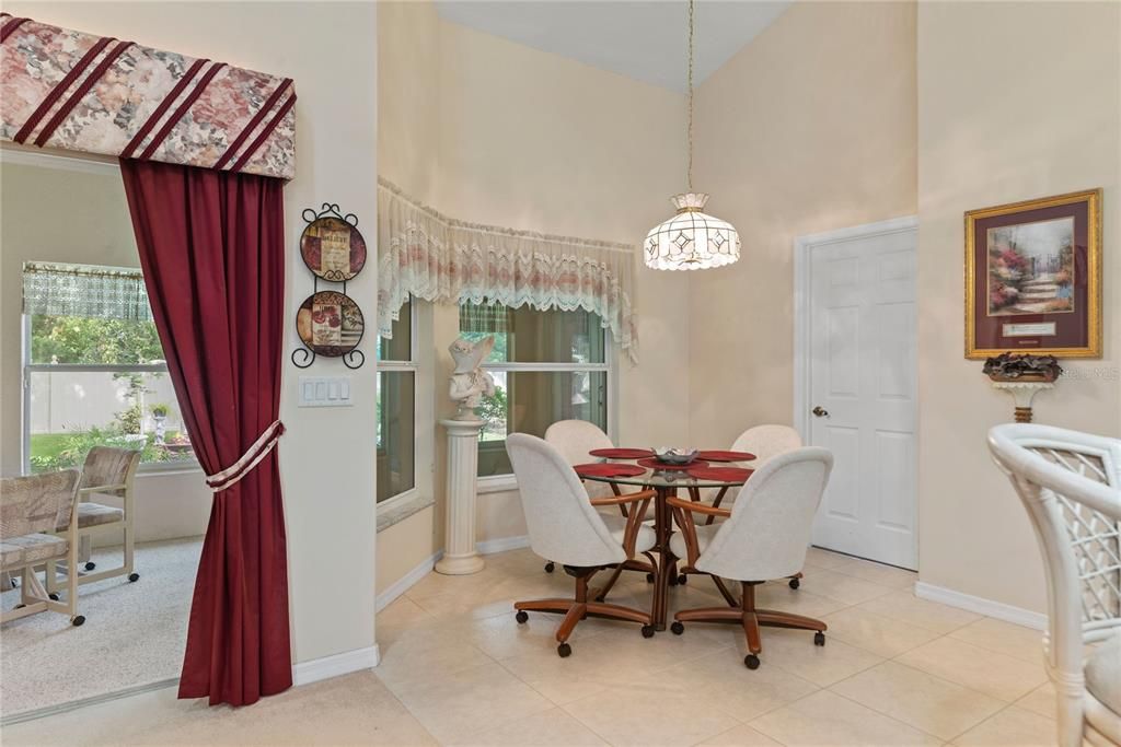 Dining room, Interior, Pendant Lights