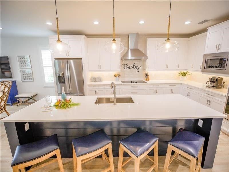 Interior, Kitchen, Pendant Lights, Recessed Lighting, Stainless Steel Appliances