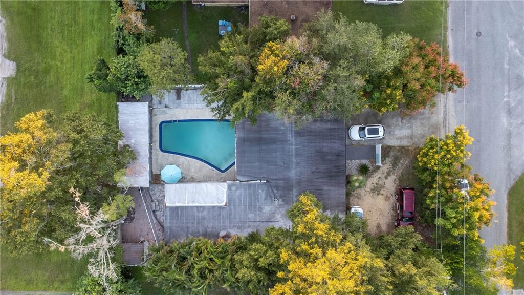 Exterior, Drone