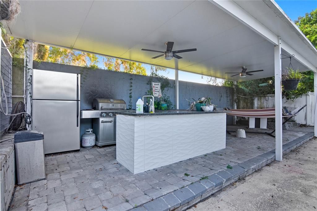 Exterior, Outdoor Kitchen
