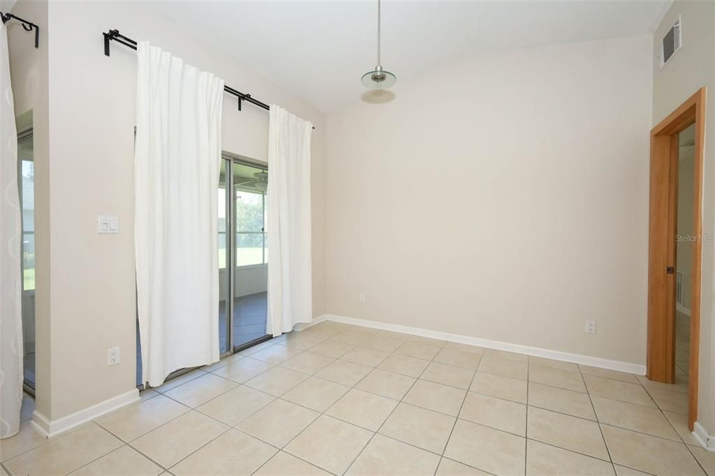 Empty room, Interior, Pendant Lights