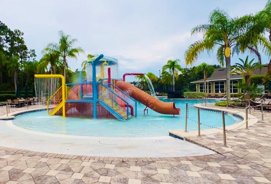 Exterior, Playground, Pool