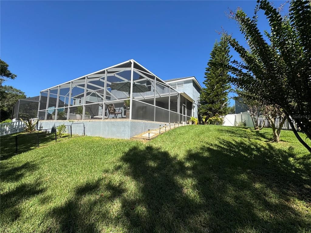Backyard, Exterior