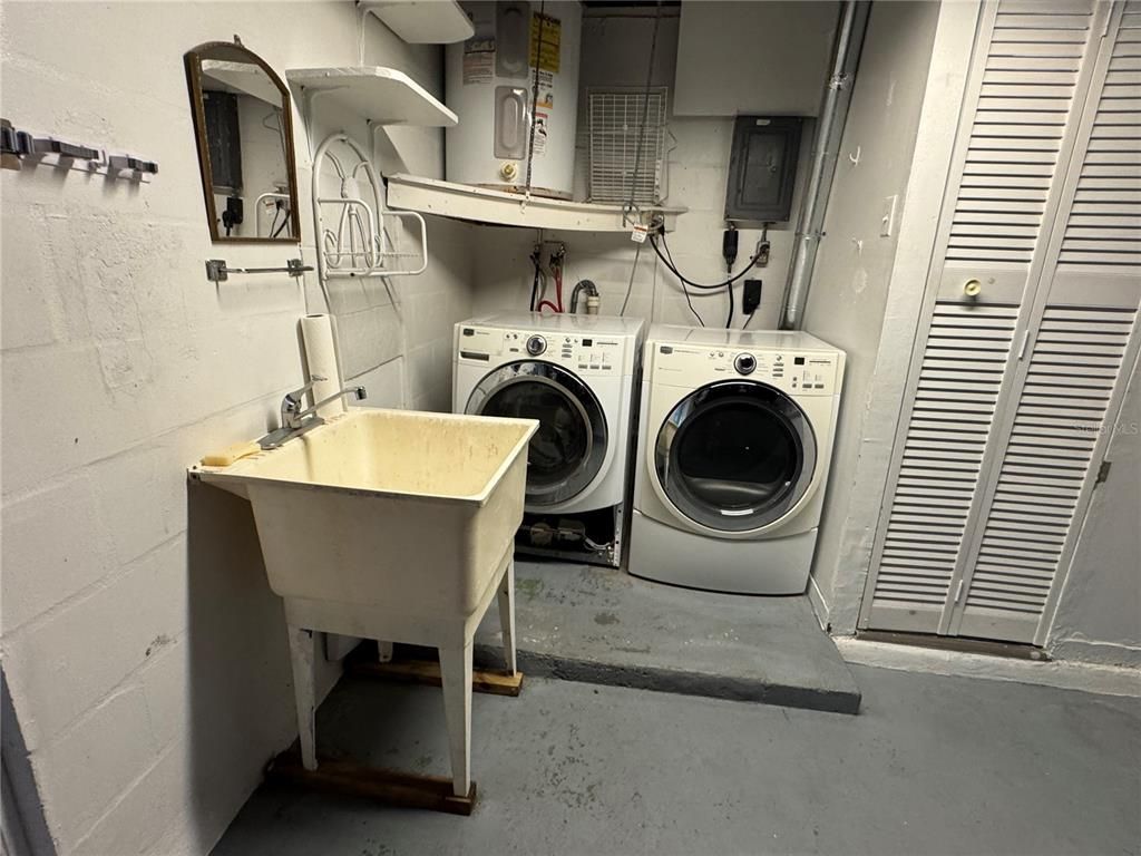Interior, Washer