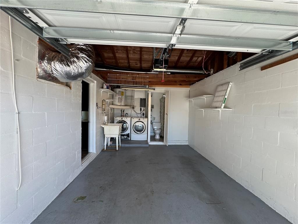 Garage, Interior, Stone Walls, Washer