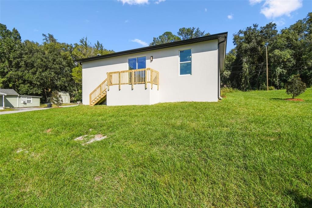 Backyard, Exterior