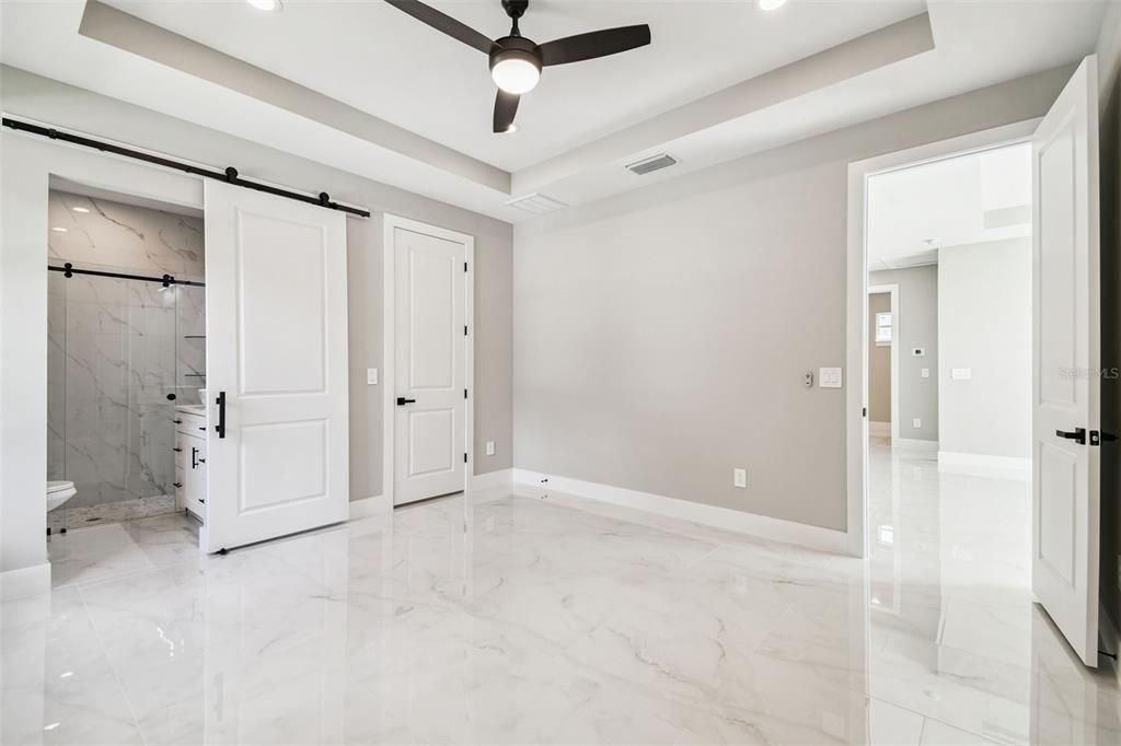 Bathroom, Interior, Marble, Marble Walls, Recessed Lighting