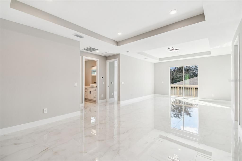 Empty room, Interior, Marble, Recessed Lighting
