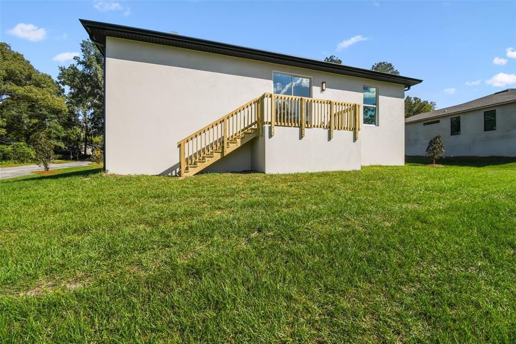 Backyard, Exterior