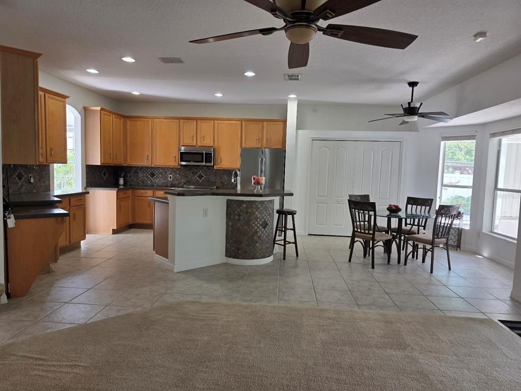 Dining room, Interior, Kitchen, Recessed Lighting
