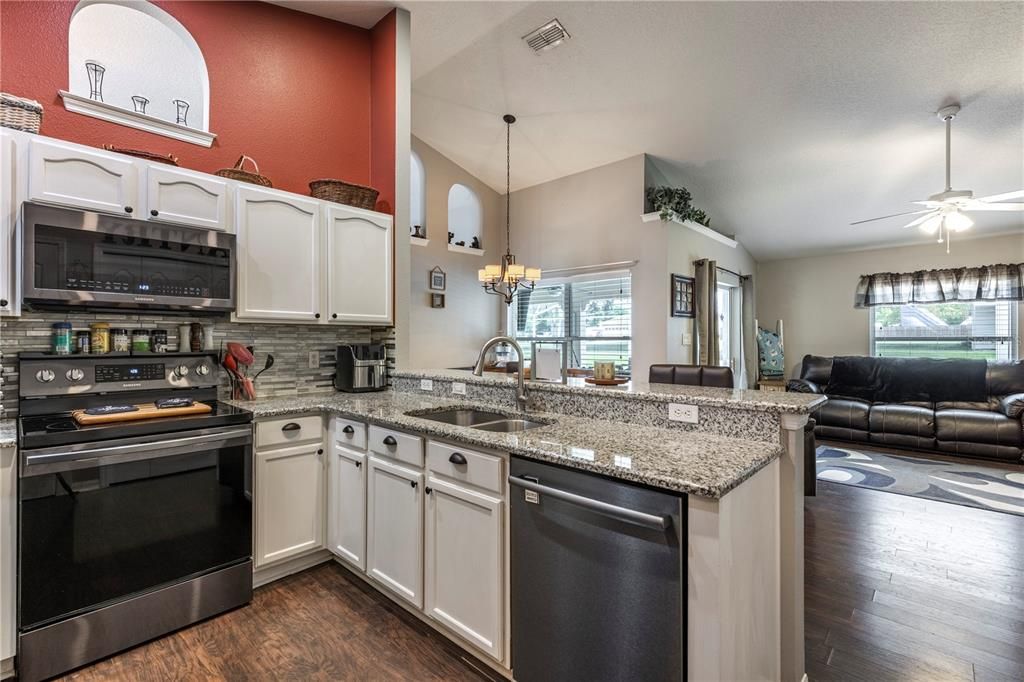 Interior, Kitchen, Living room, Pendant Lights, Stainless Steel Appliances, Wood Texture Flooring