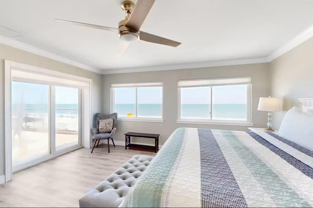 Bedroom, Interior, Water